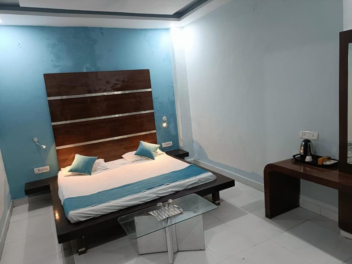 Hotel Krishna Residency Mahoba Ngoại thất bức ảnh